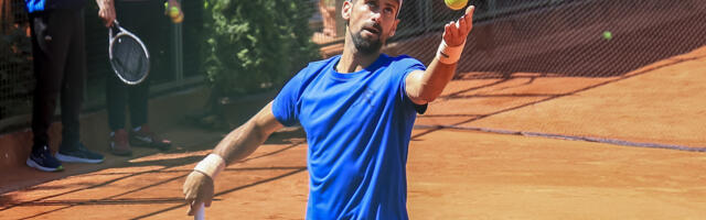 NOVAK ĐOKOVIĆ SE ODOMAĆIO U ATINI: Obratio se na grčkom jeziku!