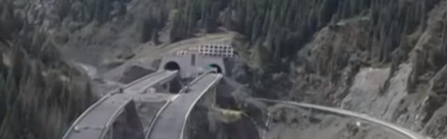 Impresivan projekat: Kina pravi najduži drumski tunel na svetu, od snimka zastaje dah (VIDEO)