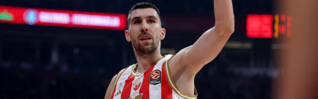 DOBRIĆ ODUŠEVIO DELIJE U NIŠU: Pogledajte kako se kapiten Zvezde spremao za meč protiv Spartaka! (VIDEO)