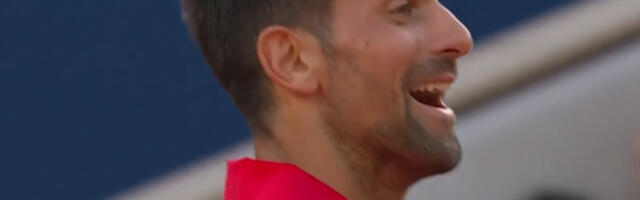 Rimljani u transu, ovako nešto se retko viđa: Novak trenirao na čuvenom trgu (VIDEO)