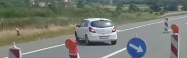 Ušao u kontrasmer, pa krenuo u rikverc preko traka: Novi slučaj vožnje u suprotnom smeru na auto-putu "Miloš Veliki" (FOTO, VIDEO)