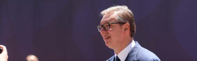 Vučić se vratio u Srbiju: Kaže ogladneo u Tivtu od evropske hrane (VIDEO)