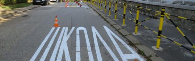Obnavlja se saobraćajna signalizacija u zonama svih kragujevačkih škola (FOTO)