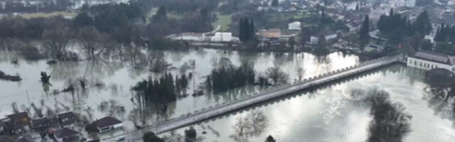 ​У Даниловграду због поплава евакусано више породица