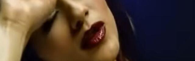 DANAS BLISTA ZBOG LJUBAVI SA KASPEROM, A NEKADA SE ZBOG NJE TRESLA ESTRADA: Evo kako je Mina Kostić izgledala na početku karijere (FOTO)