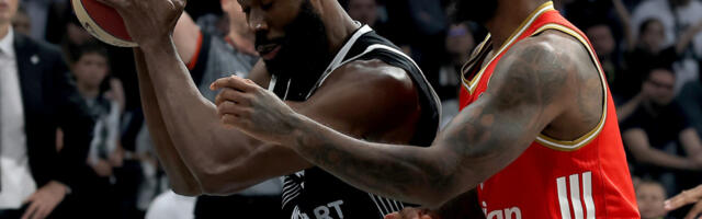 Zvezda grmi na sudije posle večitog derbija: Crveno-beli se oglasili, prozvali i Partizan