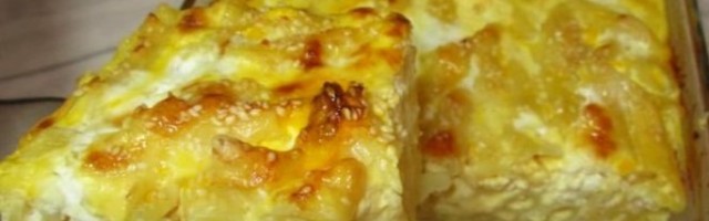 ZAPEČENA TESTETINA SA PILETINOM! Nedeljni ručak za 20 MINUTA! Sočno, SIR SE TOPI I RAZVLAČI (FOTO)