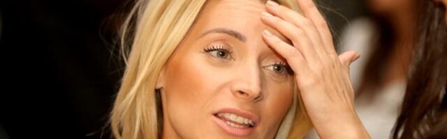 Dok se druge hvale buketima, Anđelka uživa: "Izveo me muž na..."