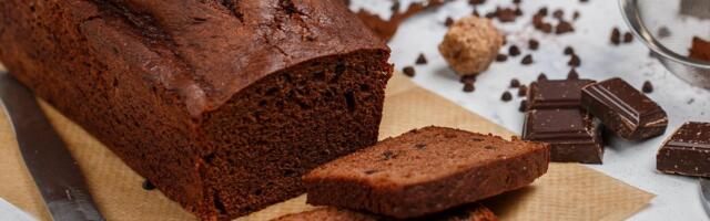 Čokoladni hleb sa urmama i bez šećera: Novi hit sa društvenih mreža koji se sprema za samo 30 minuta