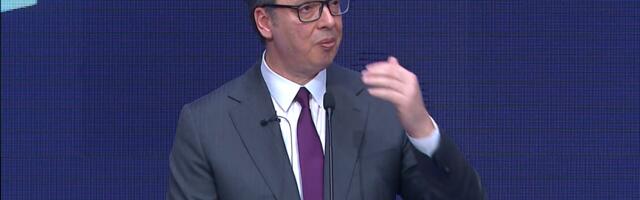 Vučić iz Pekinga poručio da su sinoćne sukobe izazvali blokaderi, a ne ubačeni elementi