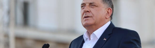 Додик: О судбини Републике Српске одлучује народ, не страни центри
