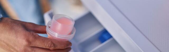Grubi peškiri budu mekani kao duša od ovih par stvari koje svakako kupite za kuhinju: Napravite same omekšivač