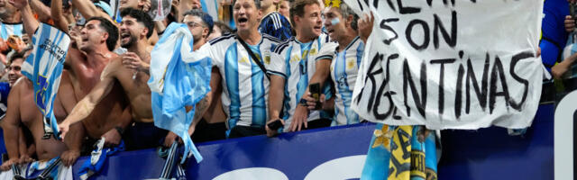 Slavlje kakvo se ne viđa svaki dan: Argentinci izveli oklopno vozilo na ulice (VIDEO)