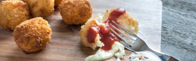Bolje od svakog rižota - recept za italijanske kuglice od pirinča punjene sirom