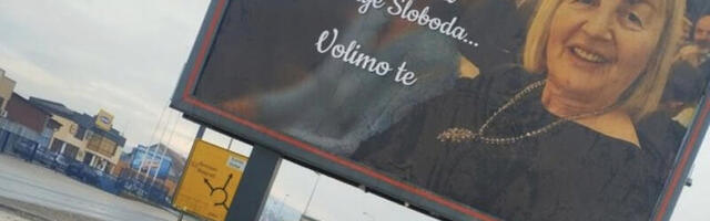 RADILA 45 GODINA U SLOBODI, SAD JE OD KOLEGA DOBILA BILBORD! Snežana zaslužila nesvakidašnji ispraćaj u penziju - spremaju i veliku gozbu za nju!