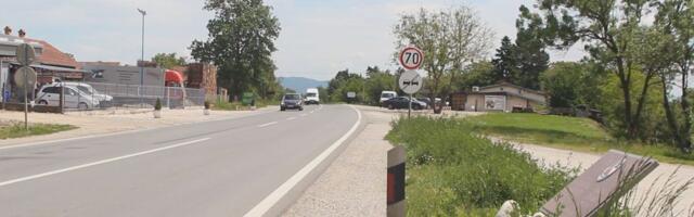 Stravičan snimak sa Ibarske magistrale: Posvađali se vozači vozila, nastao haos koji je mogao da košta glave