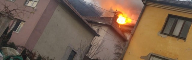 Велики пожар у селу Прилике код Ивањице захватио приватну стругару