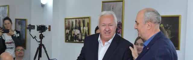 Најнаграђиванији чачански репортер данас слави 58. рођендан али и још једно велико признање: Николићу уручена награда на Опленцу