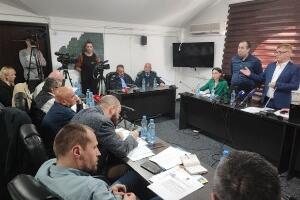 Житељи Зубиног Потока захтевају уклањање база специјалних јединица полиције