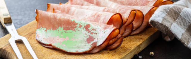 Ljudi tek sada saznaju zašto njihova slanina ponekad postaje zelena