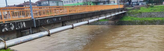 Obilne padavine u leskovačkom kraju – situacija pod kontrolom, novi talas kiše očekuje se popodne