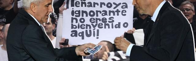 Grobari na derbiju poslali brutalnu poruku Špancu koji treba da preuzme Partizan: "Neznalice, nisi dobrodošao"