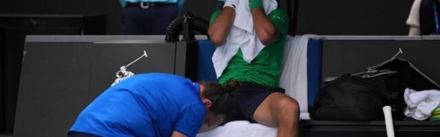 ZASTRAŠUJUĆE FOTOGRAFIJE! Novakovo stopalo u jezivim ranama, navijači brinu (FOTO)