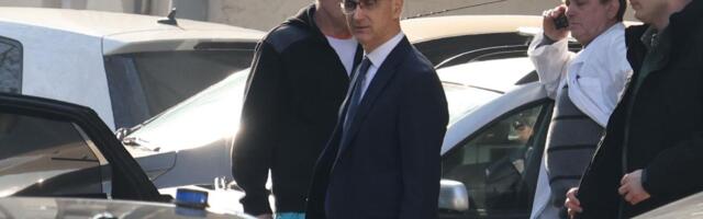 ĐURO MACUT OBIŠAO DAČIĆA: Premijer posetio ministra na Klinici za pulmologiju