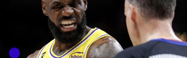 Кошаркаши Лос Анђелес Лејкерса победили су екипу Хјустона