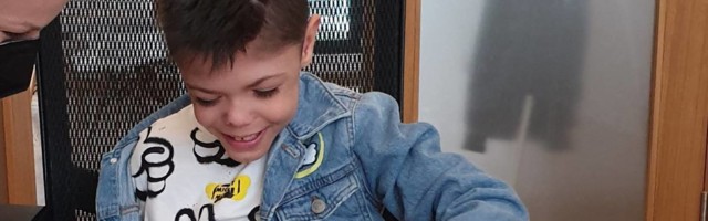 Vuk se rodio sa samo 470 grama, njegovi roditelji se bore devet godina da bi bio srećan, a sad su se pojavili ljudi koji ih kritikuju