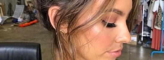 Novi TikTok hair trend – topknot punđa