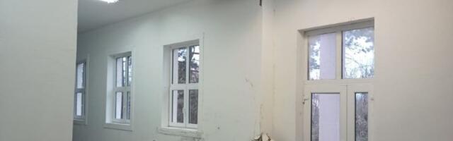 Kad SNS rekonstruiše - PADAJU plafoni i gipsane ploče