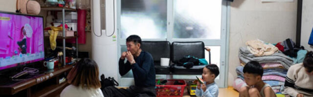 Северна Кореја: због гледања серија у затвор