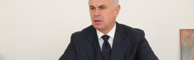 Zvezda hoće duplu krunu: Zvezdan Terzić posle 37. titule najavio novi trofej