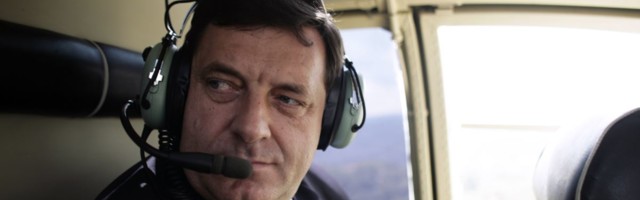 Dodikovi letovi helikopterom: Predsjednički, ali usput i partijski