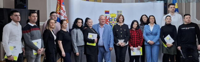 Oprema za 13 prrduzetnika od Helpa