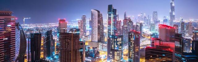 OVE NAŠE PEVAČICE IMAJU STAN U DUBAIJU! Jedna ga platila 500.000 €, druga ima u zgradi bazen, saunu, teretanu, bioskop i vodeni mostom na vrhu (FOTO)