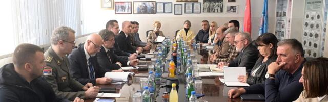 Ministar Gašić u preduzeću "Milan Blagojević-Namenska": Namenska industrija ima veliki značaj za bezbednost naše zemlje