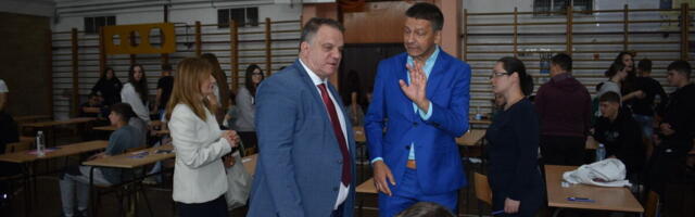 Osmaci danas polagali srpski jezik, a evo kada stižu rezultati: Ministar saopštio važne datume