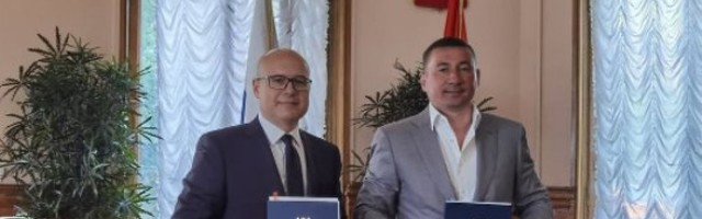 Vučević: GRAD NOVI SAD I ADMINISTRACIJA PETROGRADSKOG REJONA SANKT-PETERBURGA POTPISALI SPORAZUM O SARADNJI