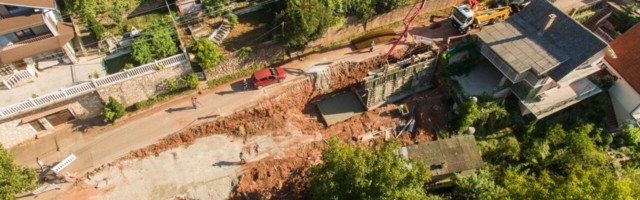 Počela sanacija klizišta u niškom selu Prosek tri i po godine nakon pojave odrona