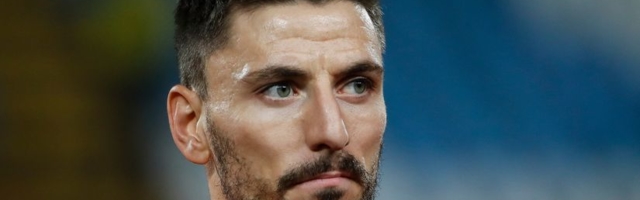 Mladenović bira Panatinaikos pre Aeka