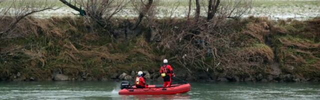 DRAMA NA SAVI! Više osoba u vodi, policija, vatrogasci, dronovi u VELIKOJ AKCIJI SPASAVANJA!