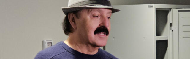 NEPRIJATNA SCENA U PROGRAMU UŽIVO! Haris Džinović ZAKASNIO NA SNIMANJE, pa zahtevom šokirao voditeljku! PRIZNAO DA MNOGO PIJE!