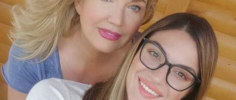 PRE UDAJE ZA 23 GODINE STARIJEG GENERALA, TAJNO SE UDALA ZA 20 STARIJEG BIZNISMENA On je prvi muž ćerke Suzane Mančić, voditeljka bila srećna kad se razvela