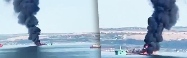(VIDEO) Rusija brutalno poražena, Crno more gori! Usred noći se pojavili i raspalili po brodovima, ovakva katastrofa se ne pamti