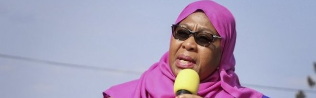 PRVA ŽENA NA ČELU TANZANIJE, Hasan položila zakletvu! /FOTO/