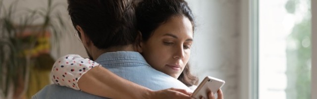 Društvene mreže nisu uzrok emotivne prevare