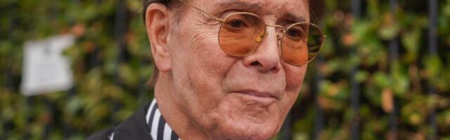 Vodio tešku bitku sa rakom, tek posle godinu dana priznao: Legendarni pevač otkrio sve o svom zdravstvenom stanju