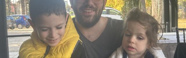 MALI HEROJ VELIKOG SRCA: Osmogodišnji Jakov sa tatom pešači od Kragujevca do Beograda za sestru Janju